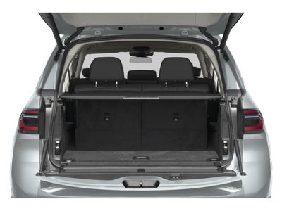 2025 BMW X7 xDrive40i Sports Activity Vehicle