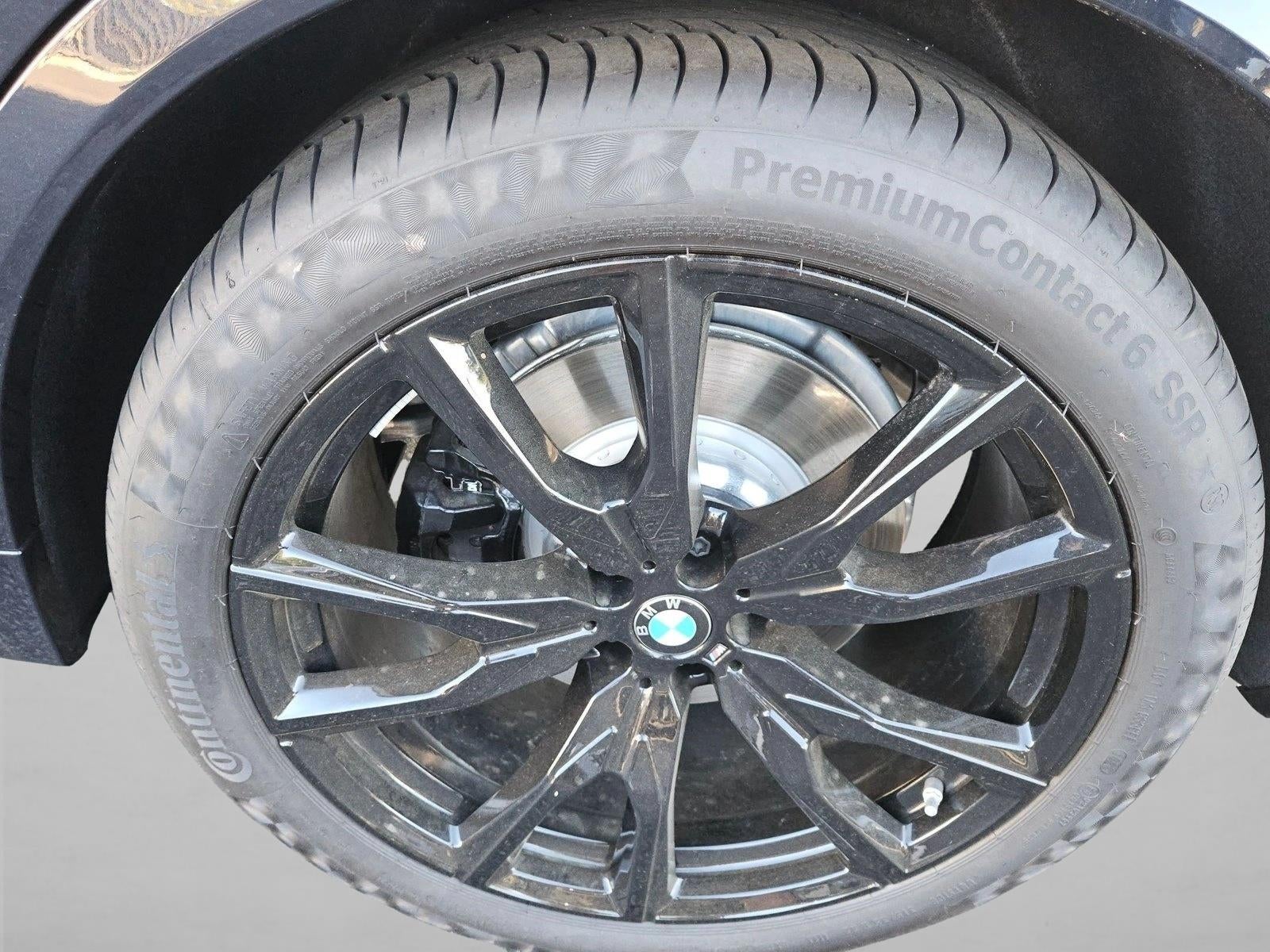 2027 BMW X7 xDrive40i Sports Activity Vehicle