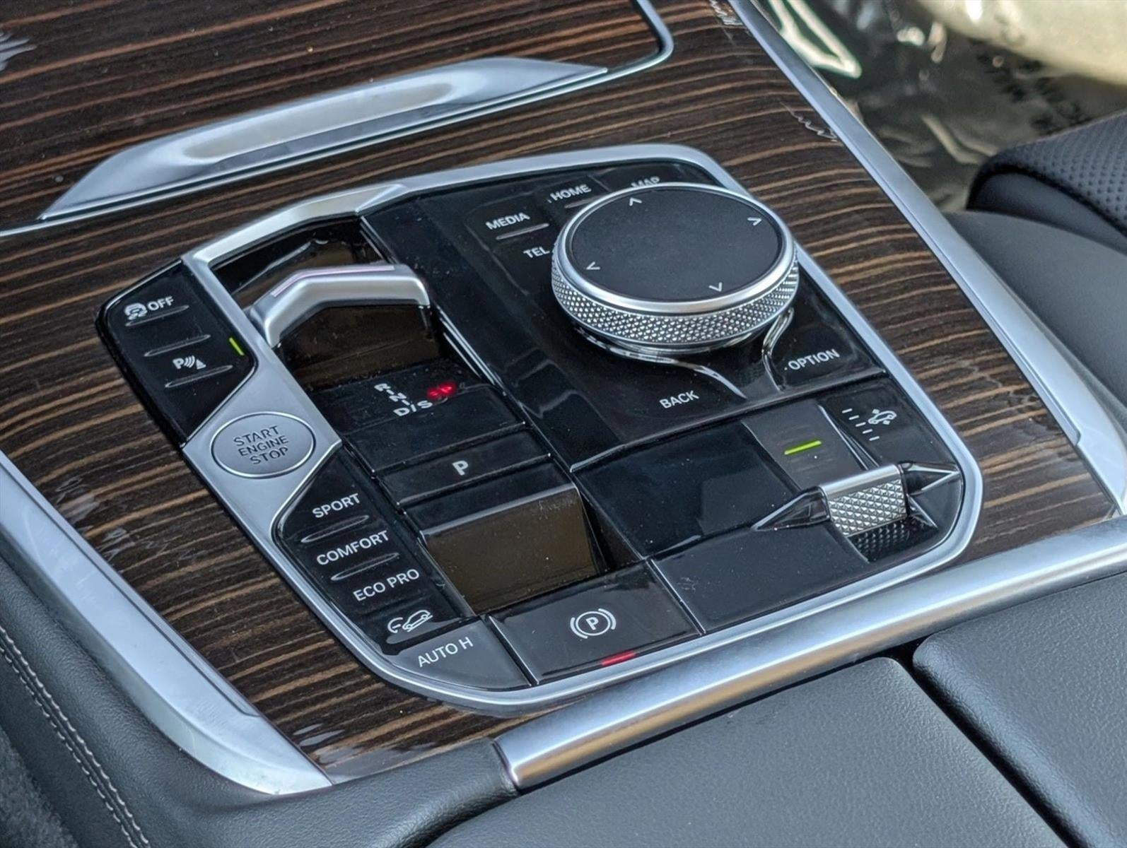 2026 BMW X7 xDrive40i Sports Activity Vehicle