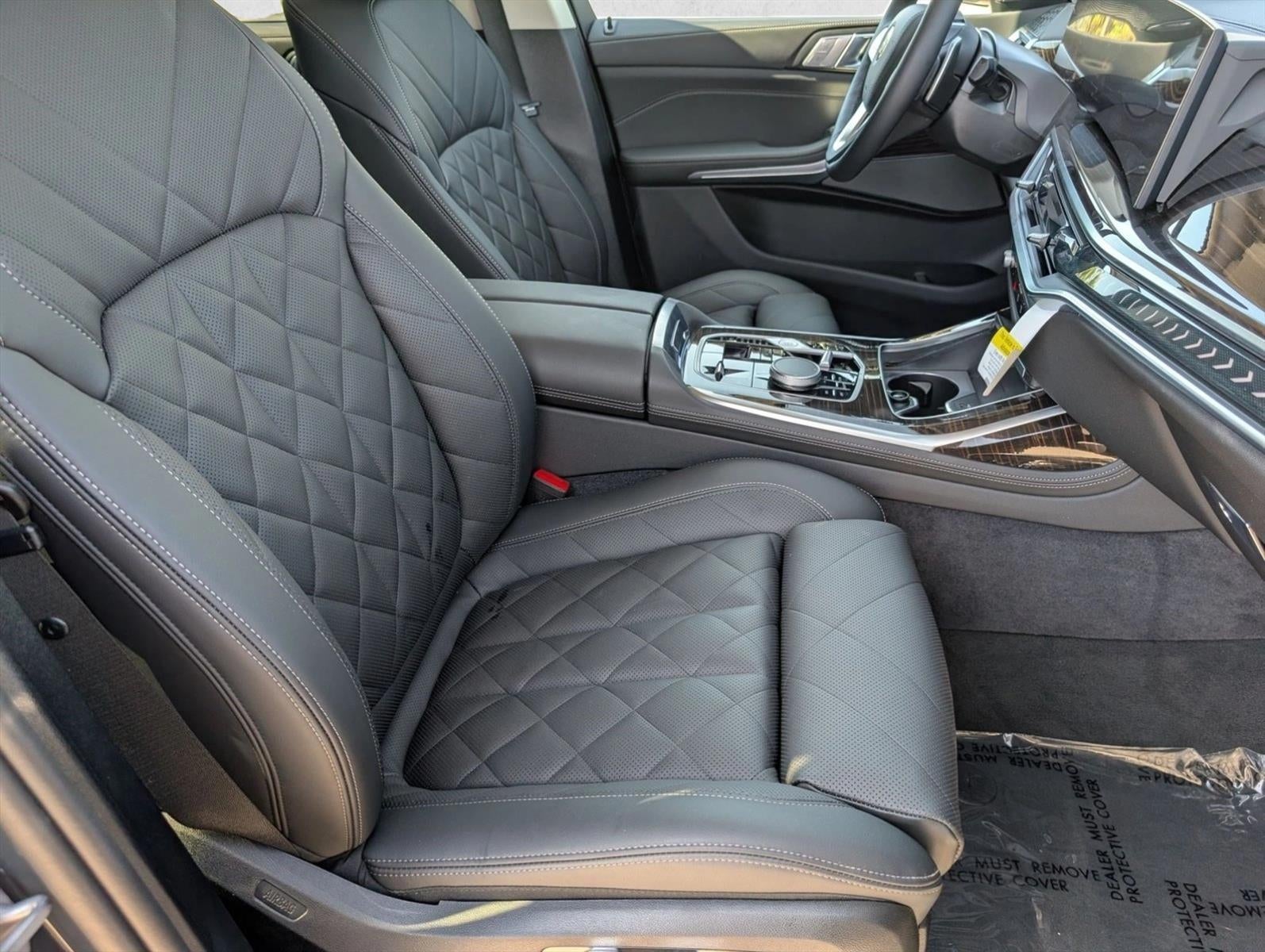 2026 BMW X7 xDrive40i Sports Activity Vehicle