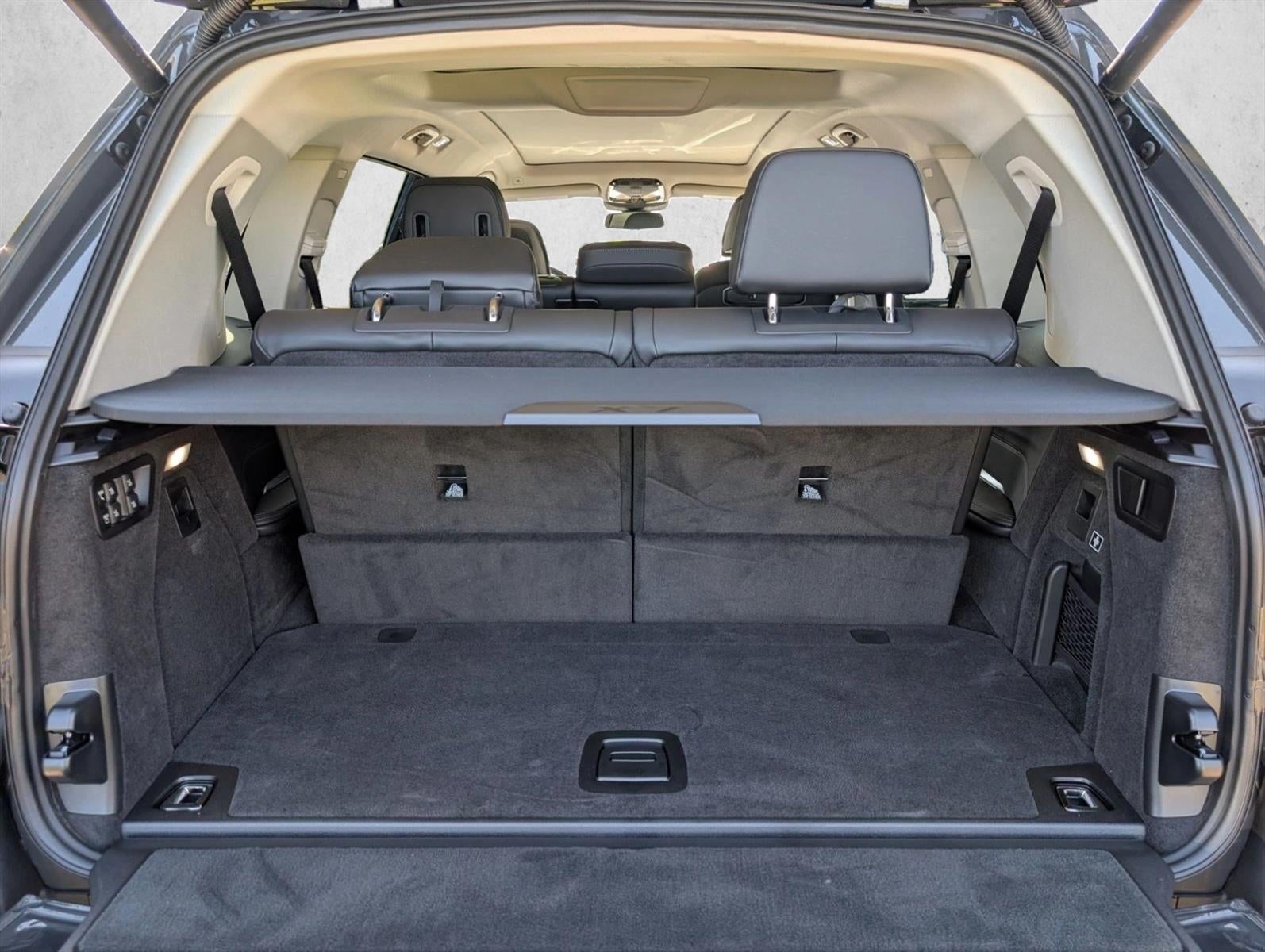 2026 BMW X7 xDrive40i Sports Activity Vehicle