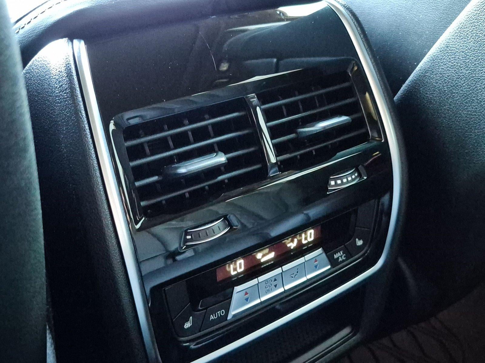 2025 BMW X7 M60i Sports Activity Vehicle