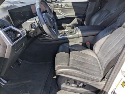 2025 BMW X7 M60i Sports Activity Vehicle