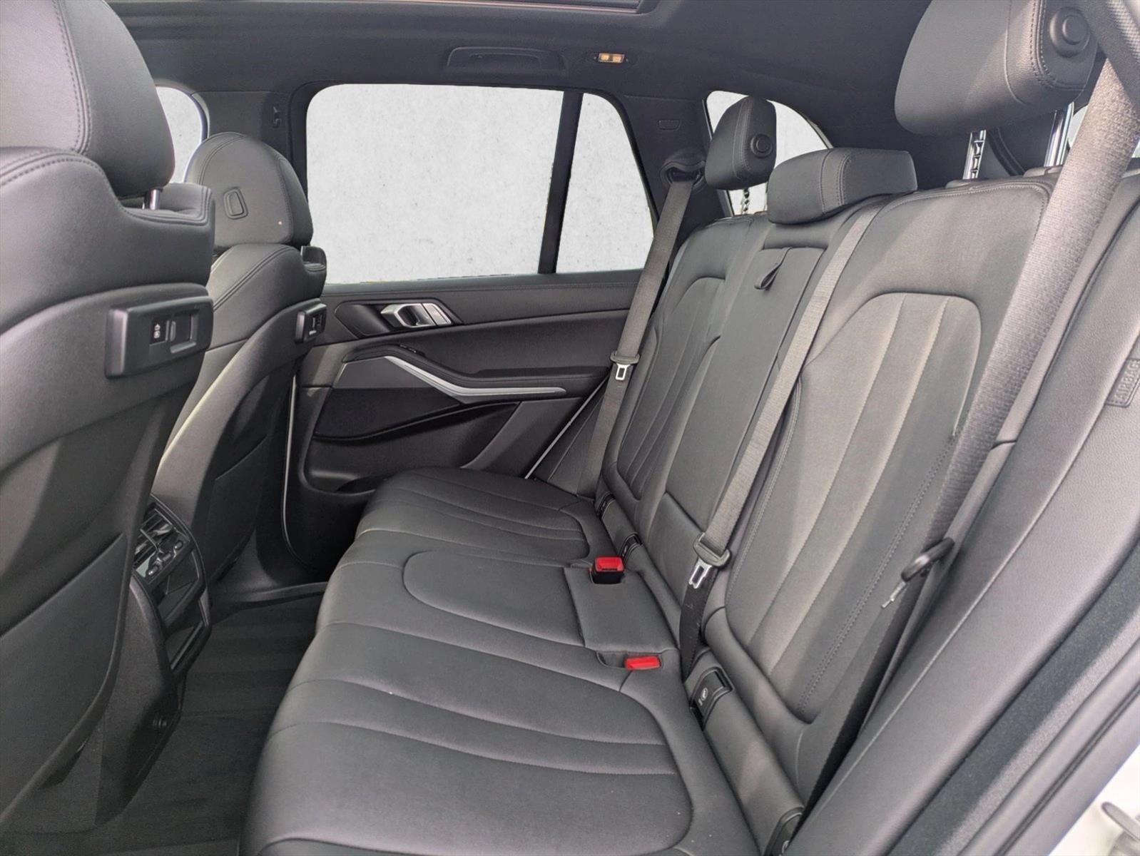 2022 BMW X5 sDrive40i Sports Activity Vehicle
