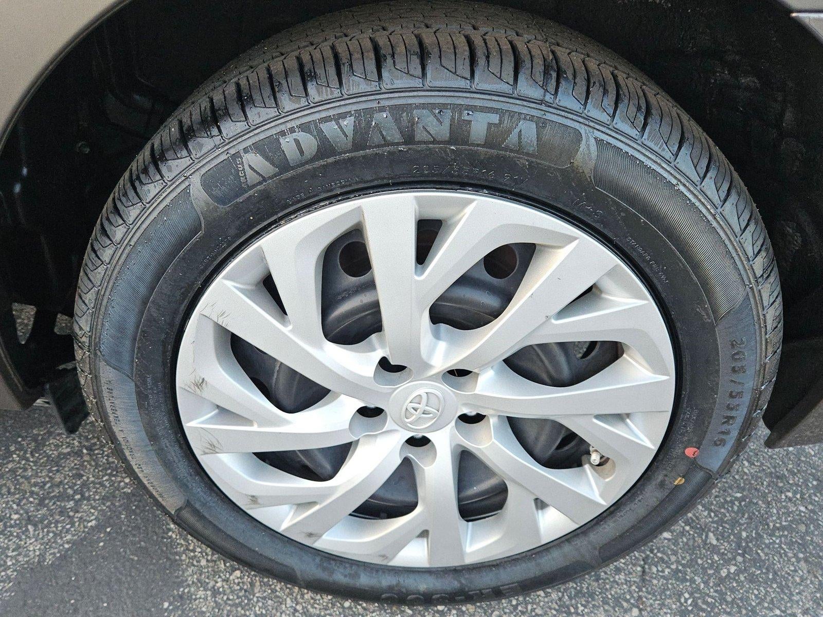 2018 Toyota Corolla LE CVT (Natl)