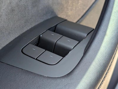 2023 Tesla Model 3 RWD