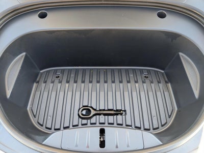 2023 Tesla Model 3 RWD