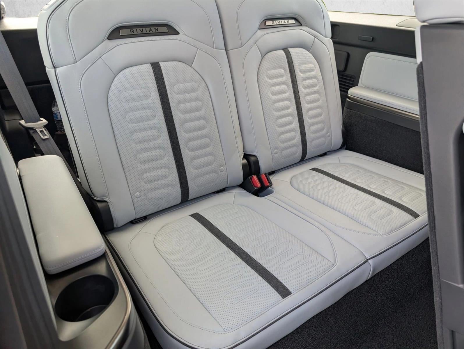 2023 Rivian R1S Adventure Quad-Motor Large Pack