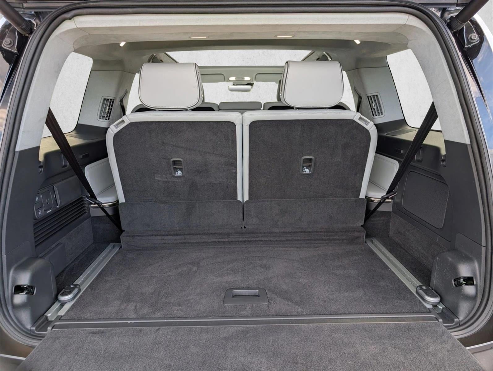 2023 Rivian R1S Adventure Quad-Motor Large Pack