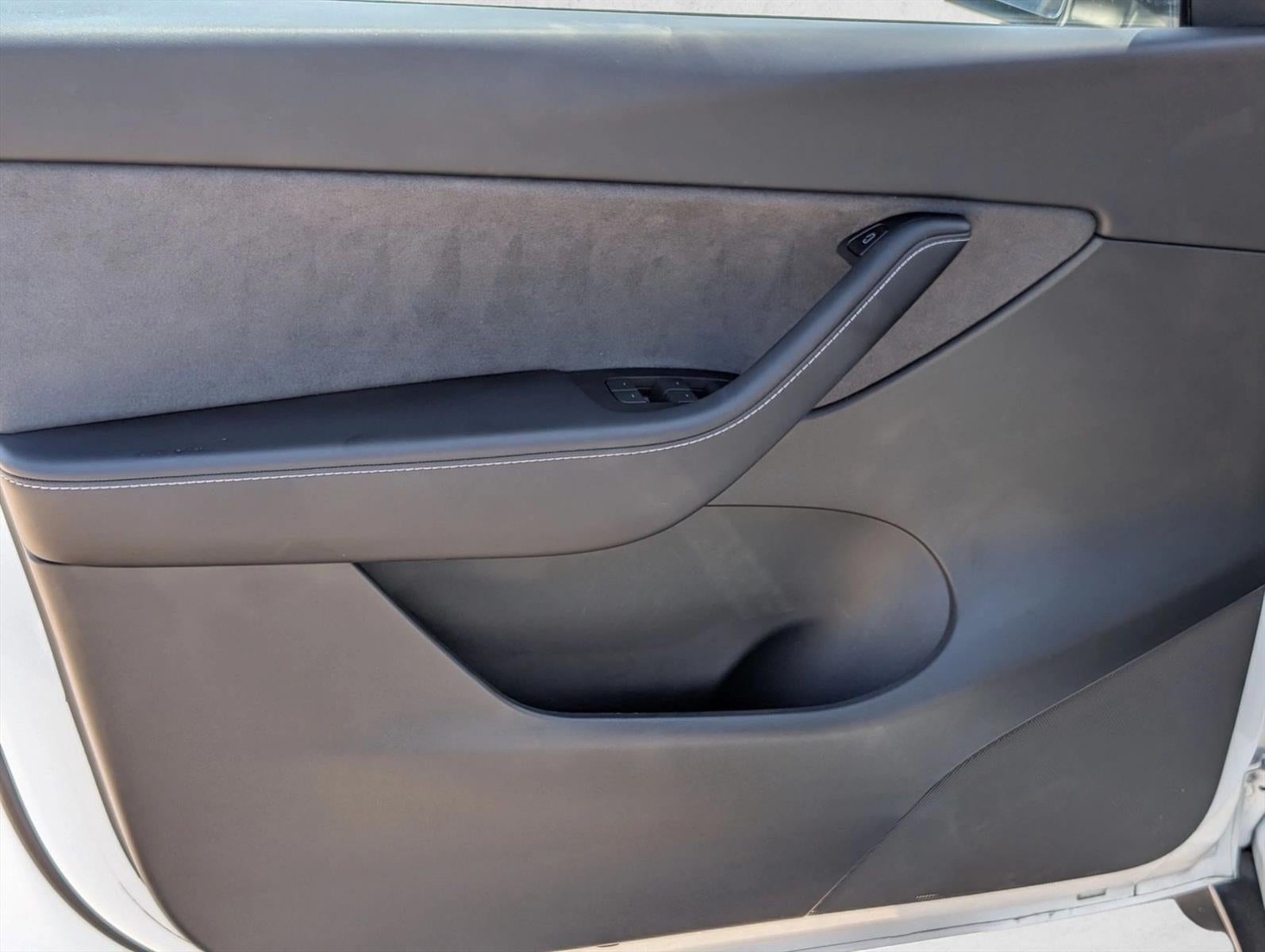 2022 Tesla Model Y Long Range AWD