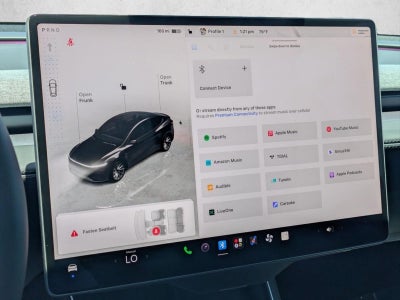 2026 Tesla Model Y Premium RWD