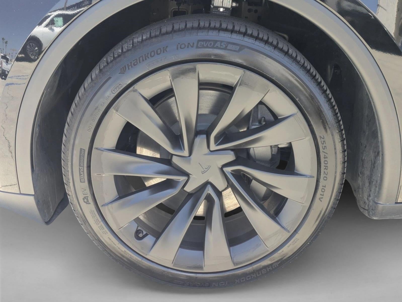 2026 Tesla Model Y Premium RWD