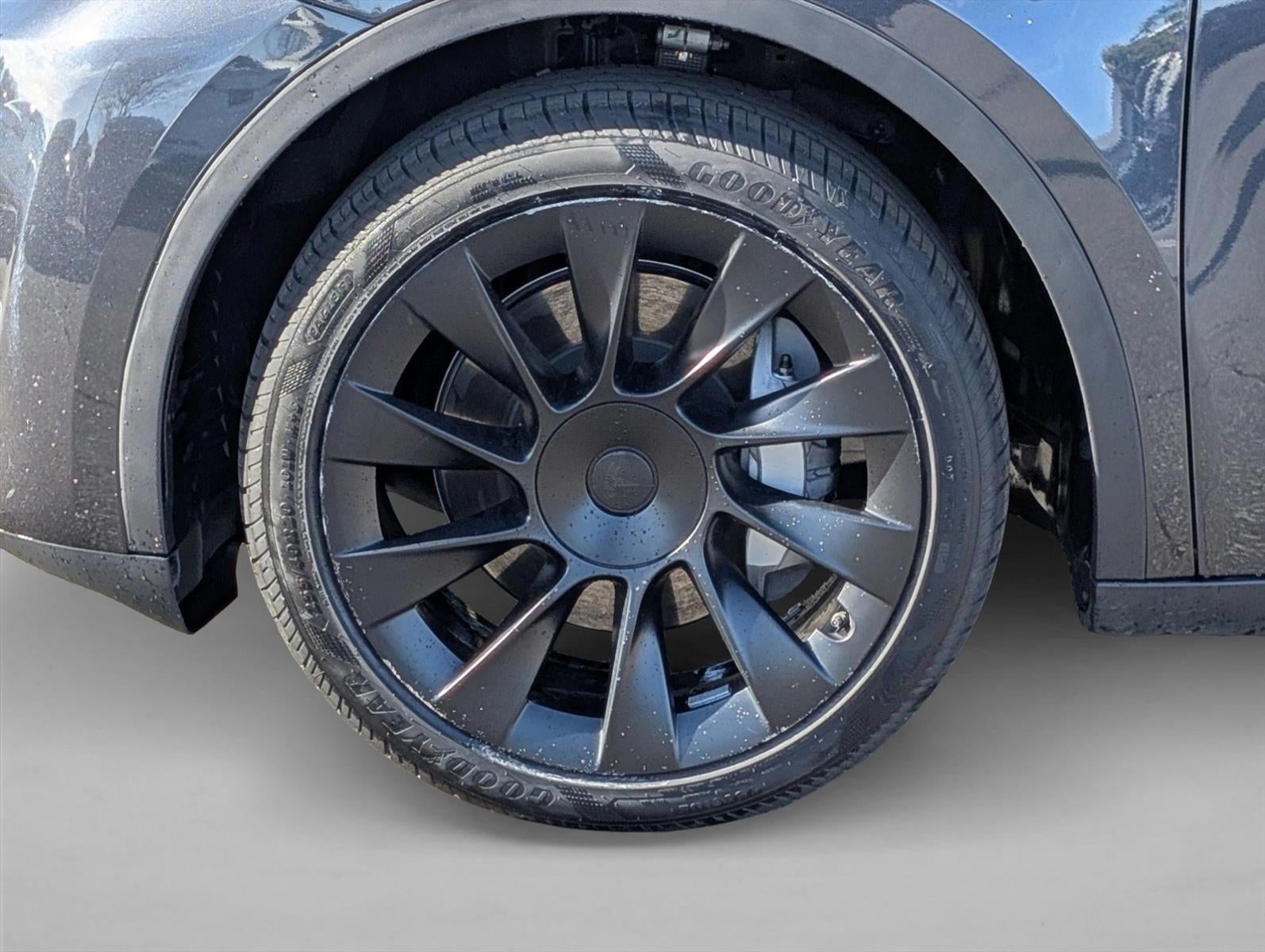 2024 Tesla Model Y Long Range AWD