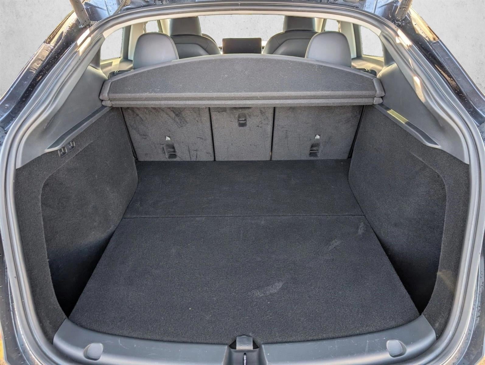 2024 Tesla Model Y Long Range AWD