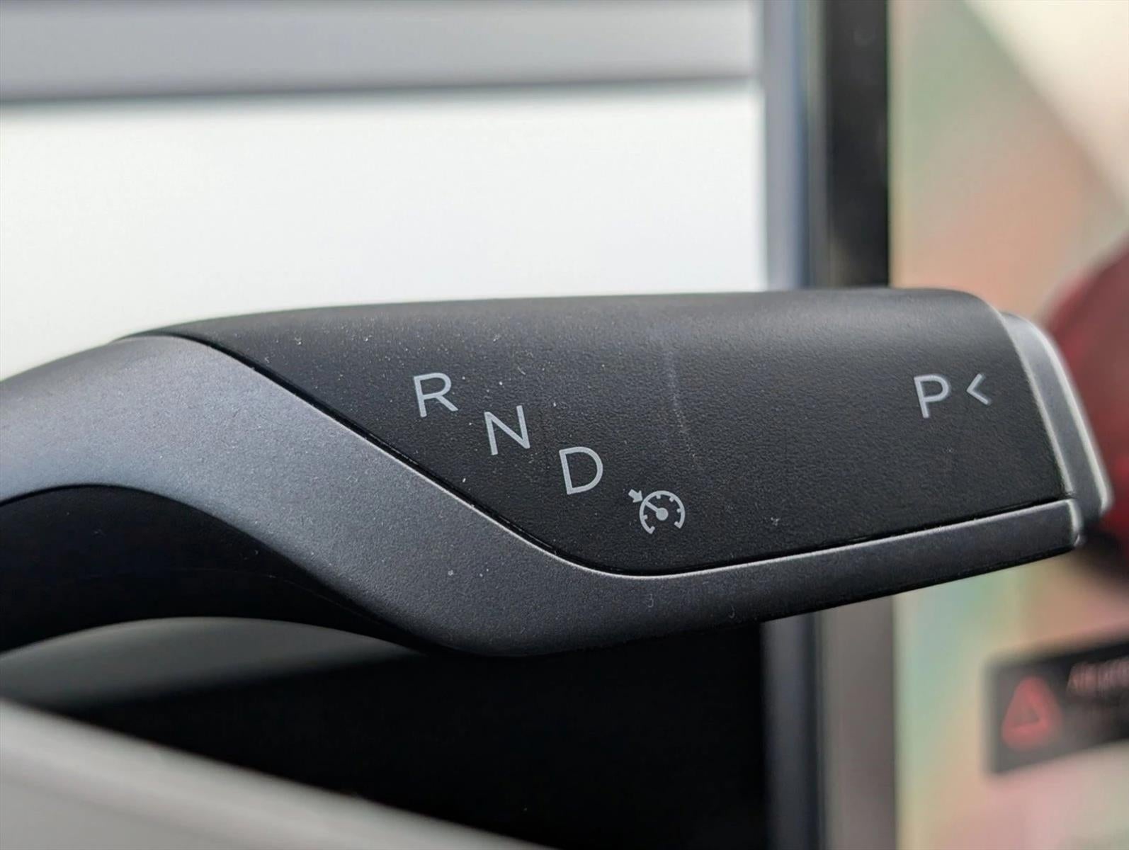 2025 Tesla Model Y Performance AWD *Ltd Avail*