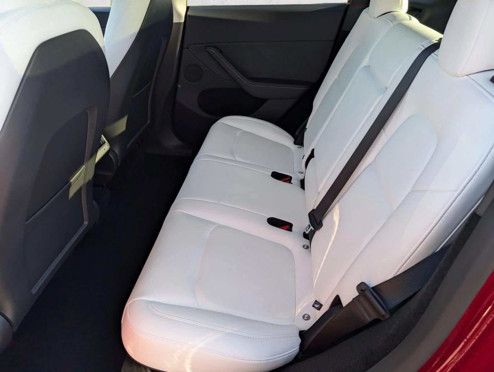 2025 Tesla Model Y Performance AWD *Ltd Avail*