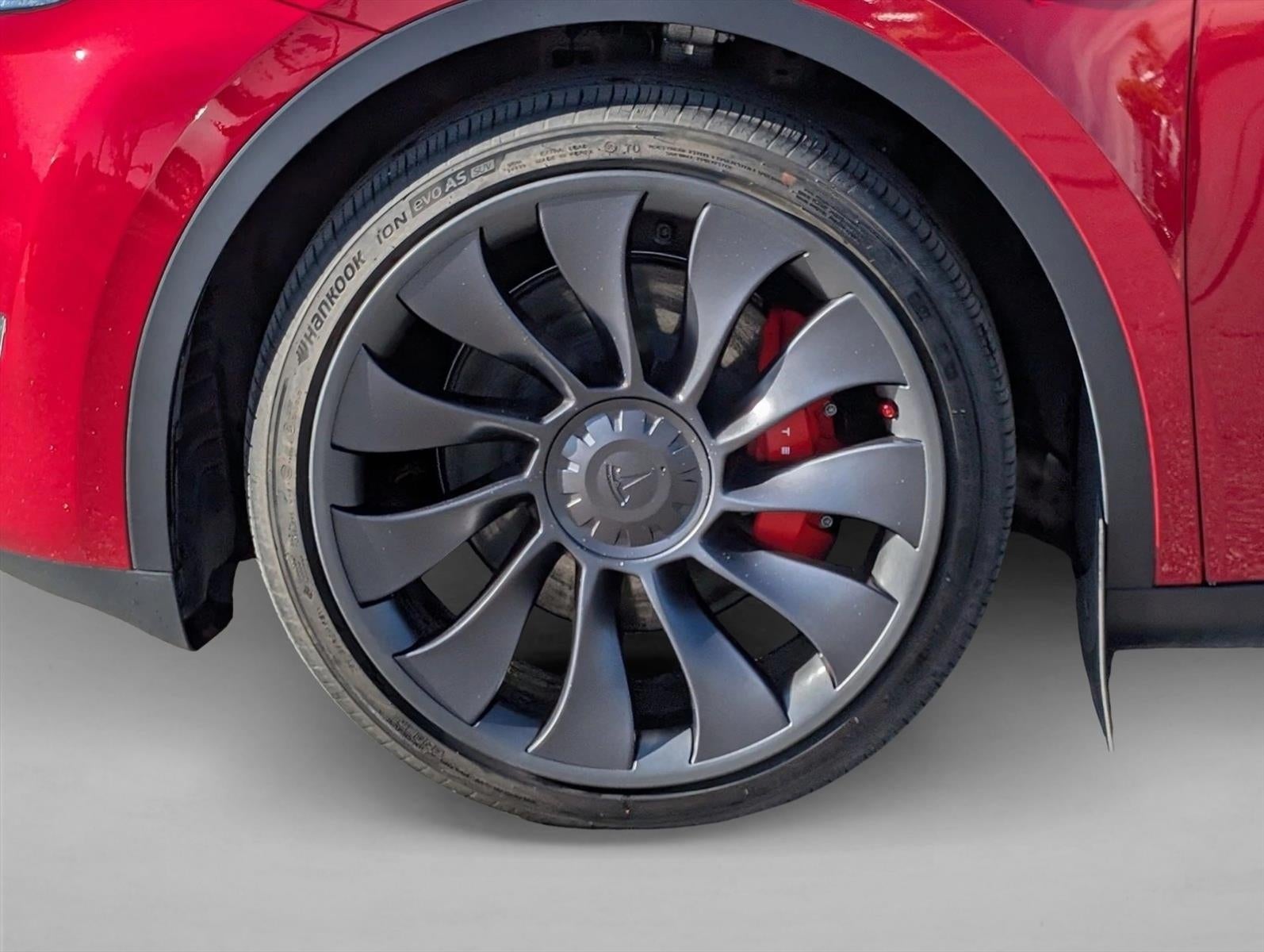 2025 Tesla Model Y Performance AWD *Ltd Avail*