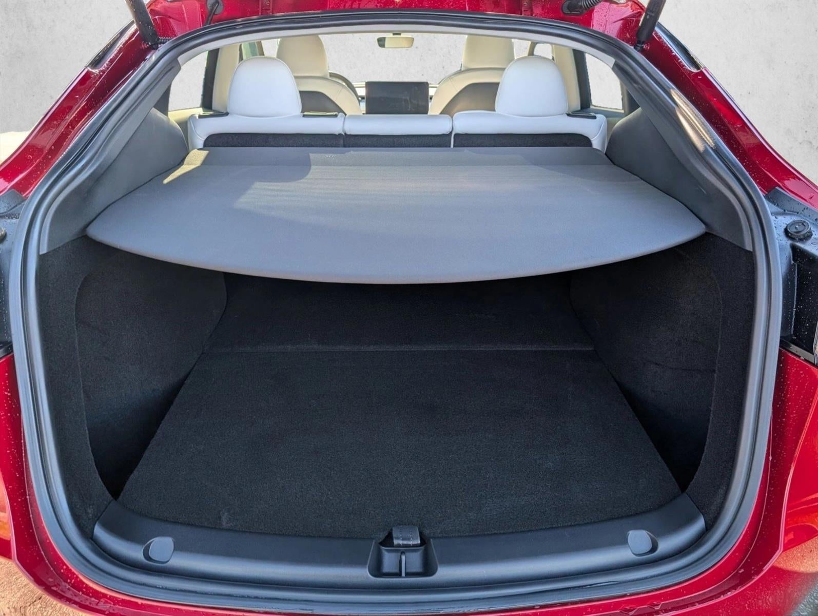 2025 Tesla Model Y Performance AWD *Ltd Avail*