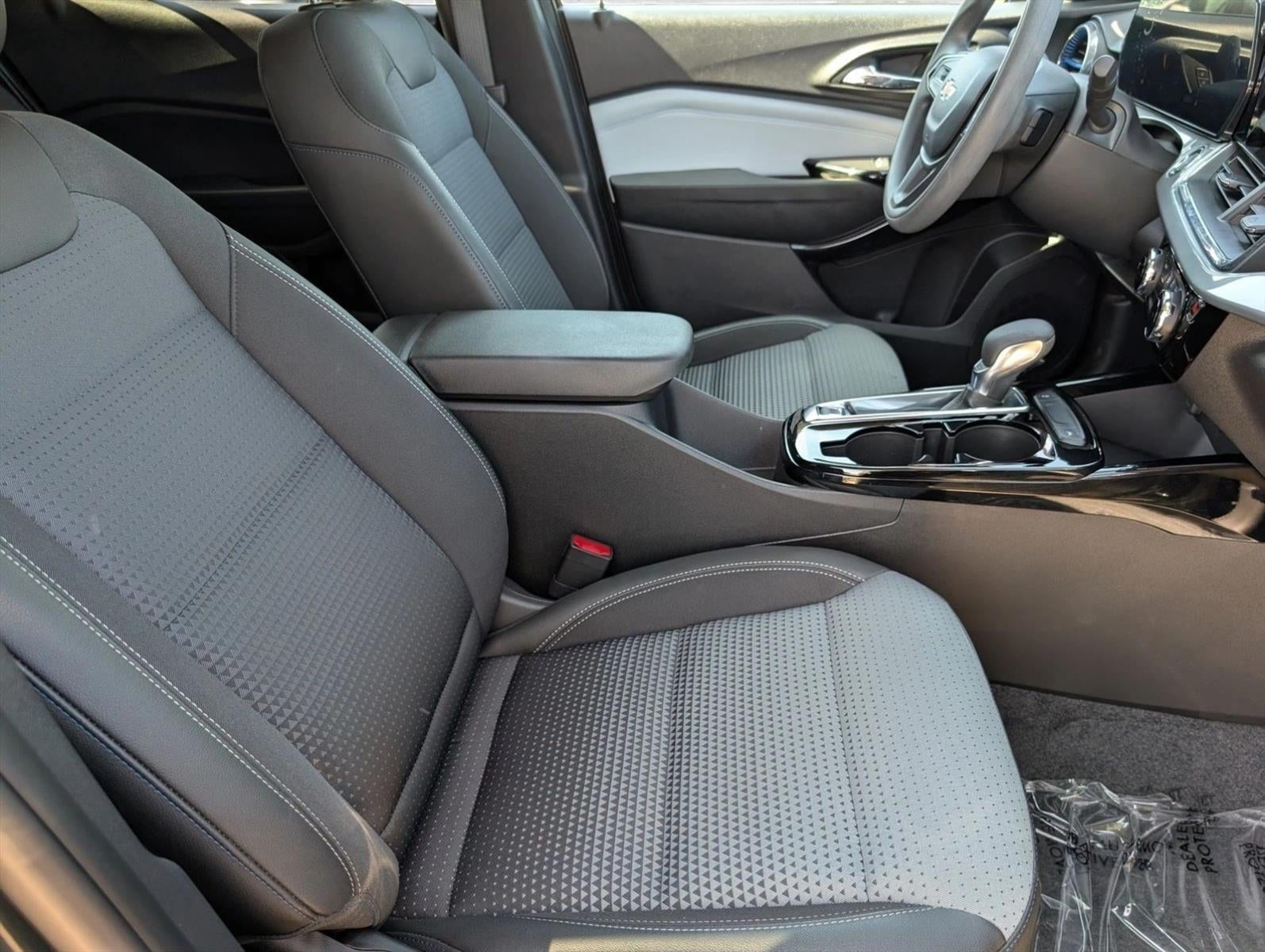 2025 Chevrolet Trax FWD 4dr LT