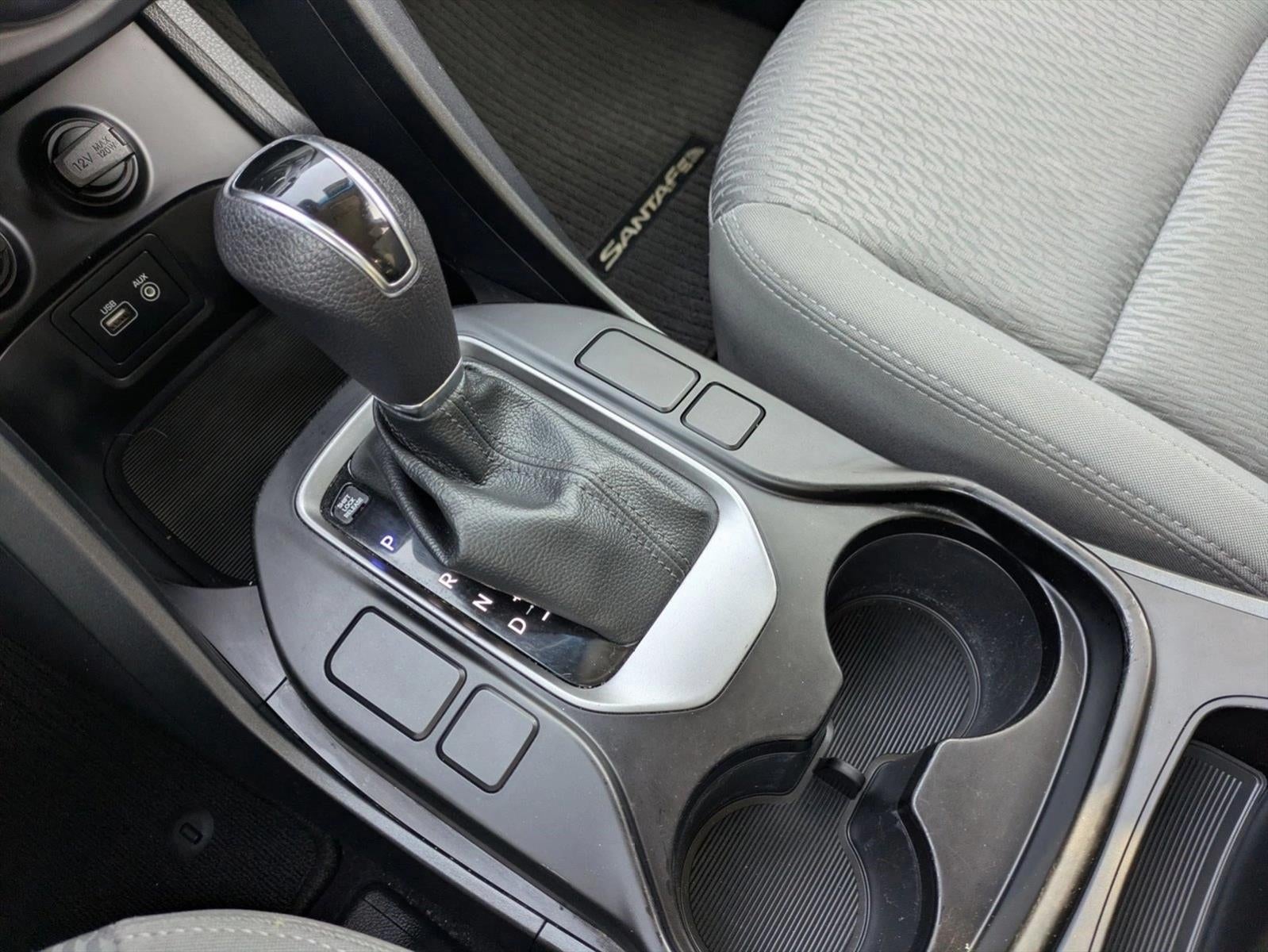 2017 Hyundai SANTA FE SE 3.3L Auto