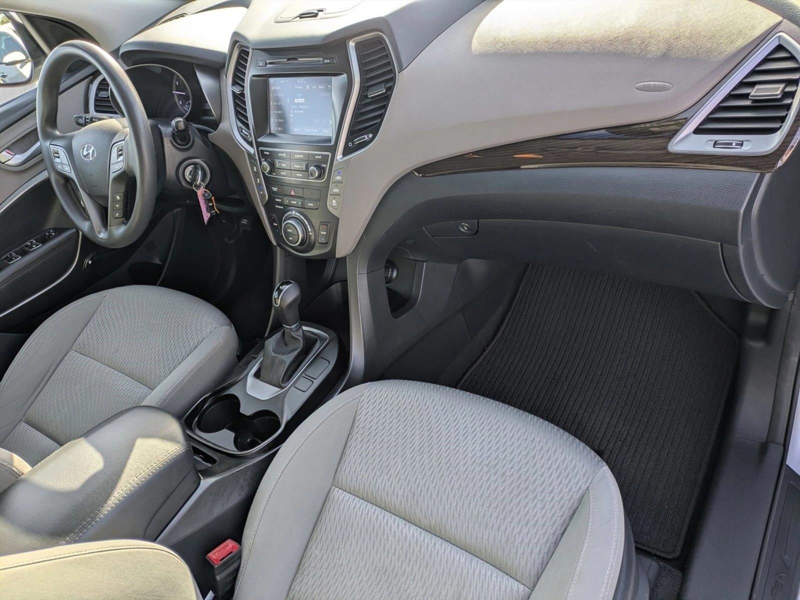 2017 Hyundai SANTA FE SE 3.3L Auto
