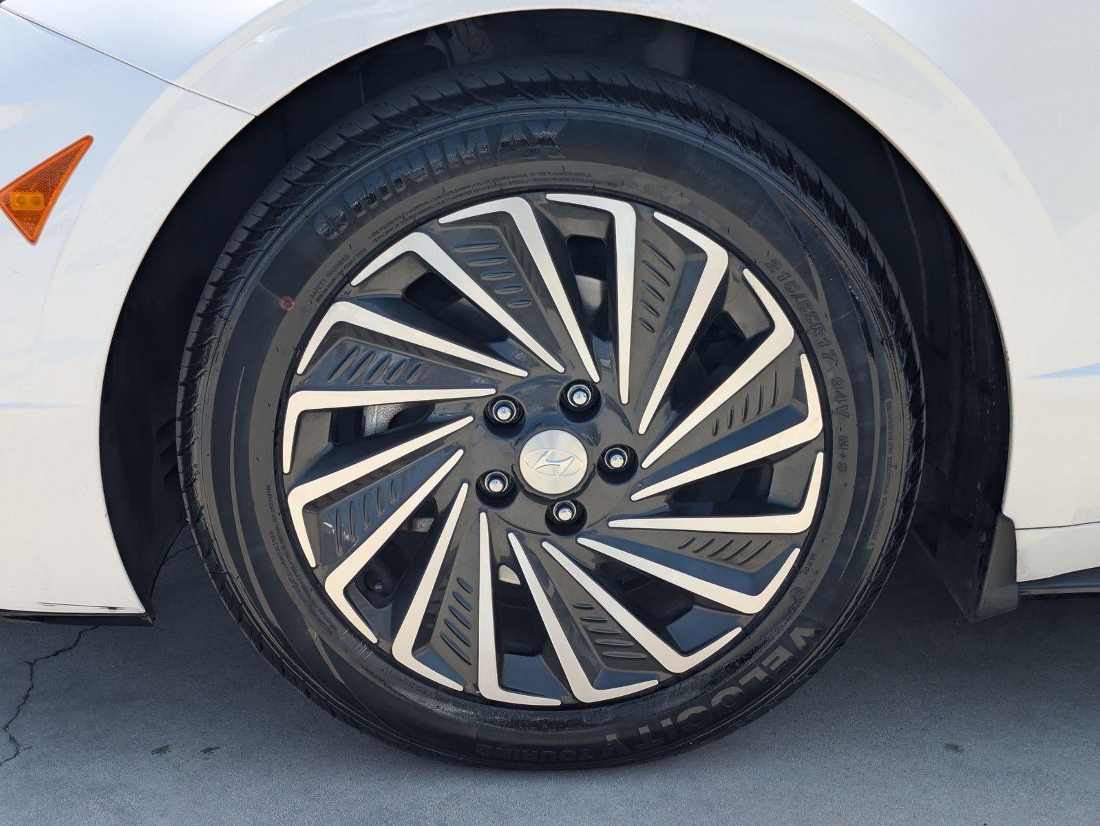 2020 Hyundai SONATA Hybrid SEL 2.0L