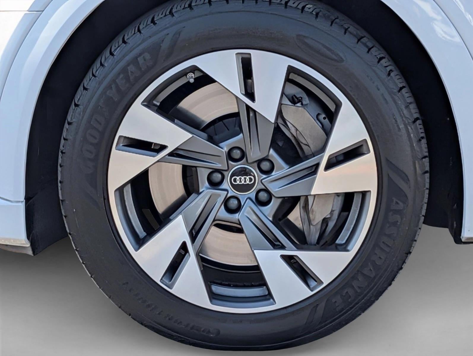 2023 Audi e-tron Premium quattro