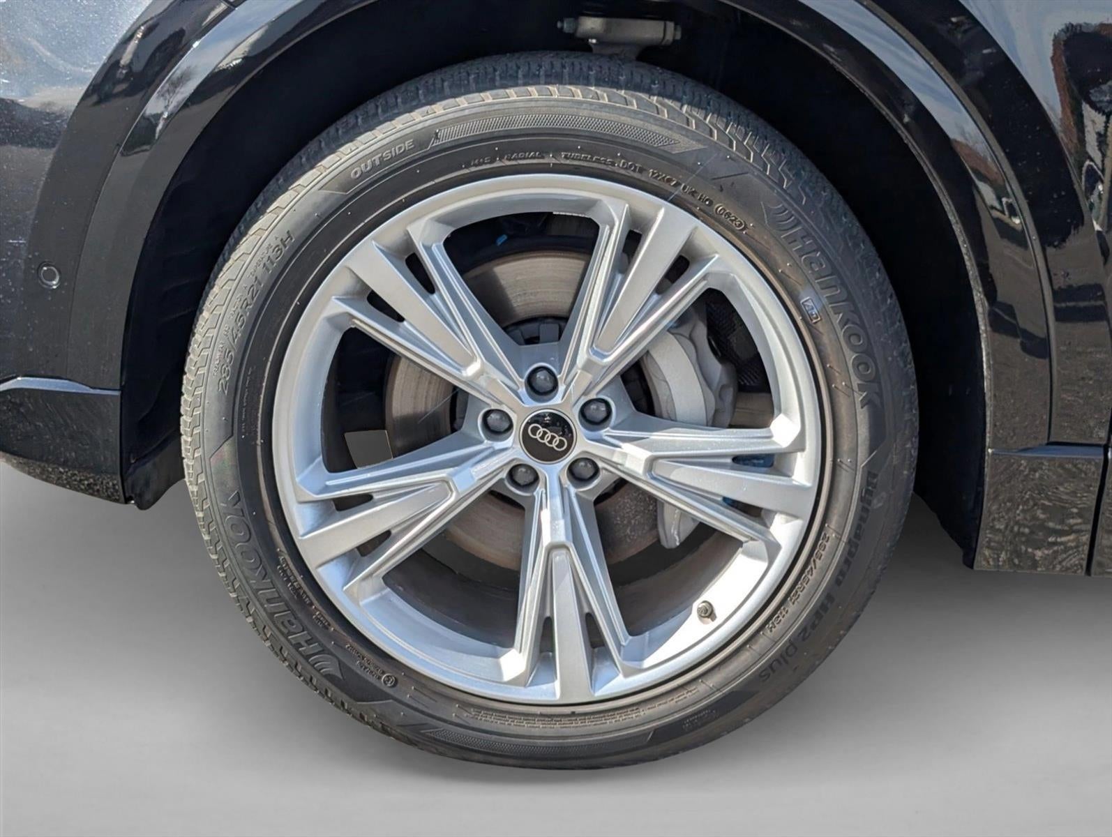 2023 Audi Q8 Premium 55 TFSI quattro