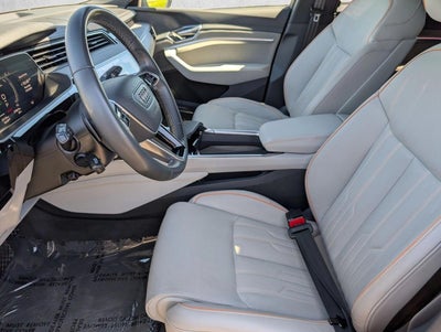 2024 Audi Q8 e-tron Sportback S line Prestige quattro