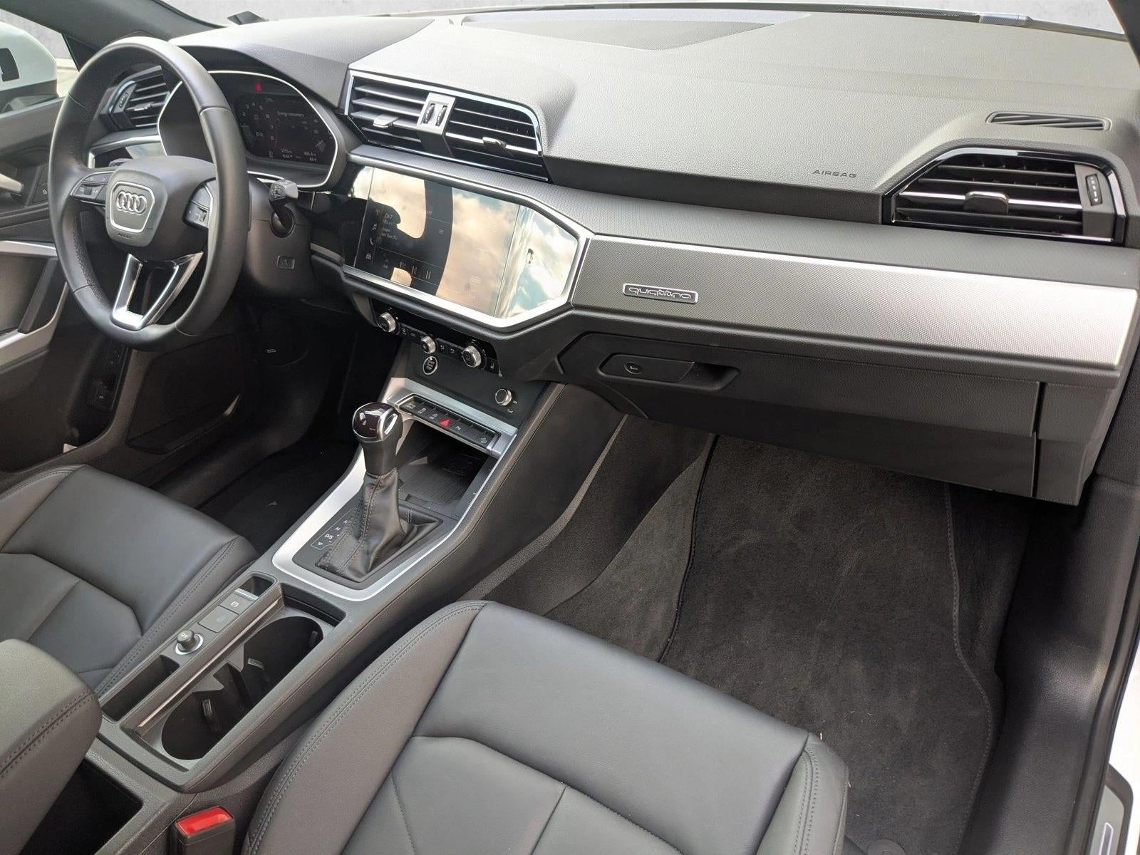 2024 Audi Q3 S line Premium 45 TFSI quattro