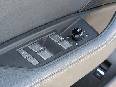 2019 Audi e-tron Premium Plus quattro