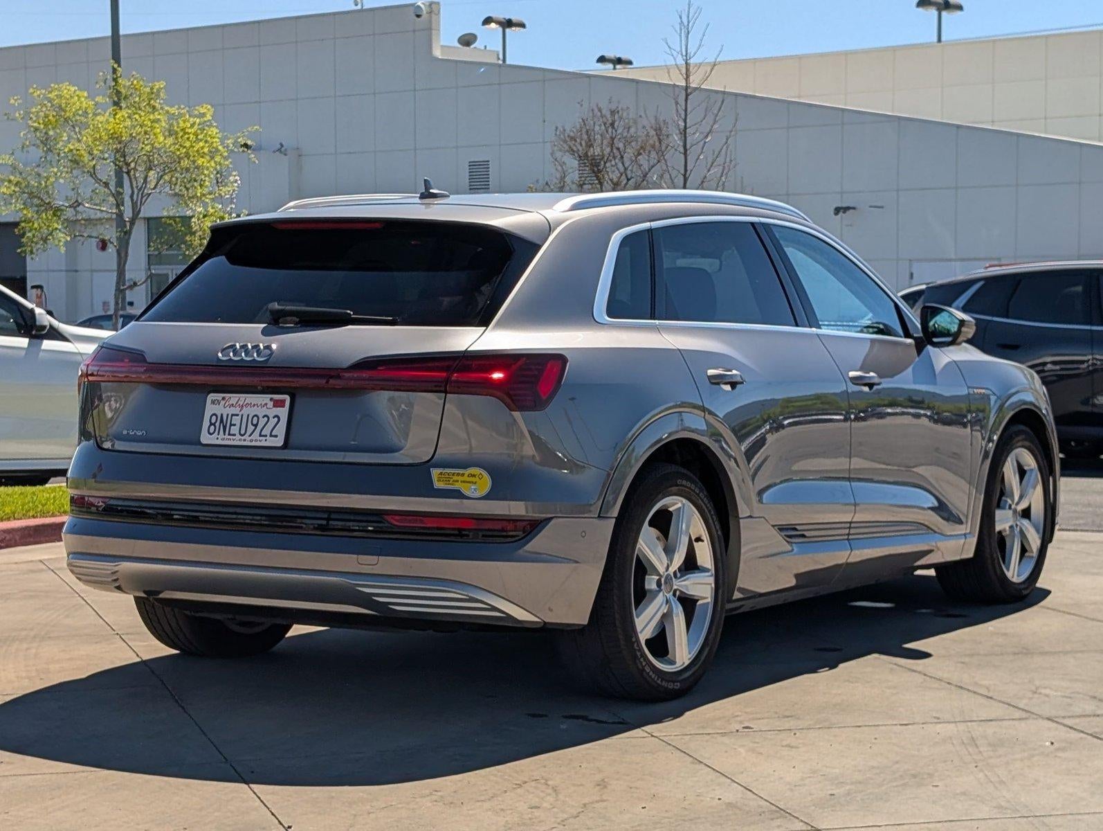 2019 Audi e-tron Premium Plus quattro