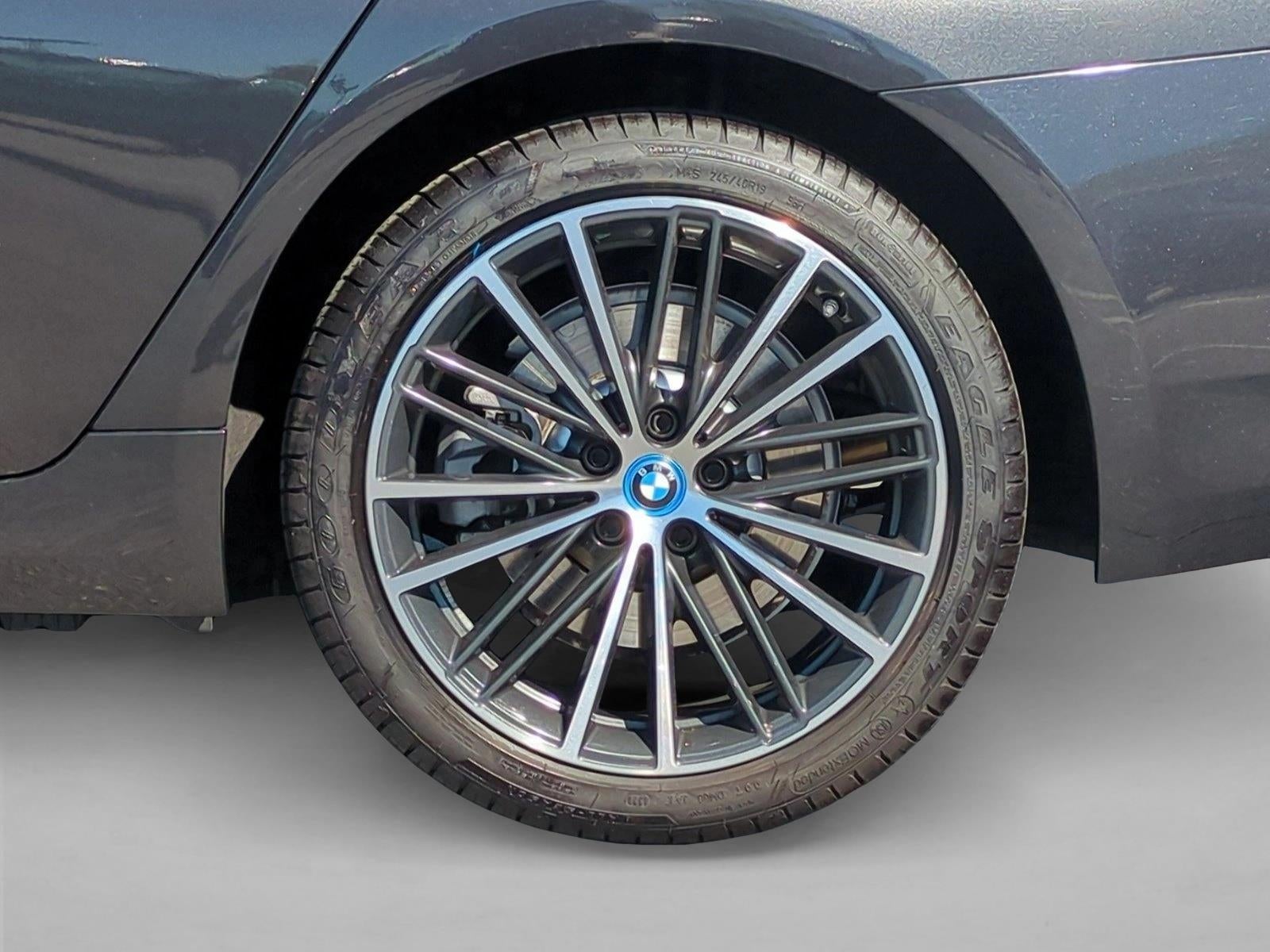 2023 BMW 530e Plug-In Hybrid
