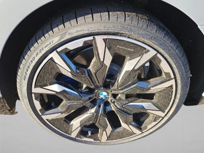 2027 BMW 550e xDrive Sedan