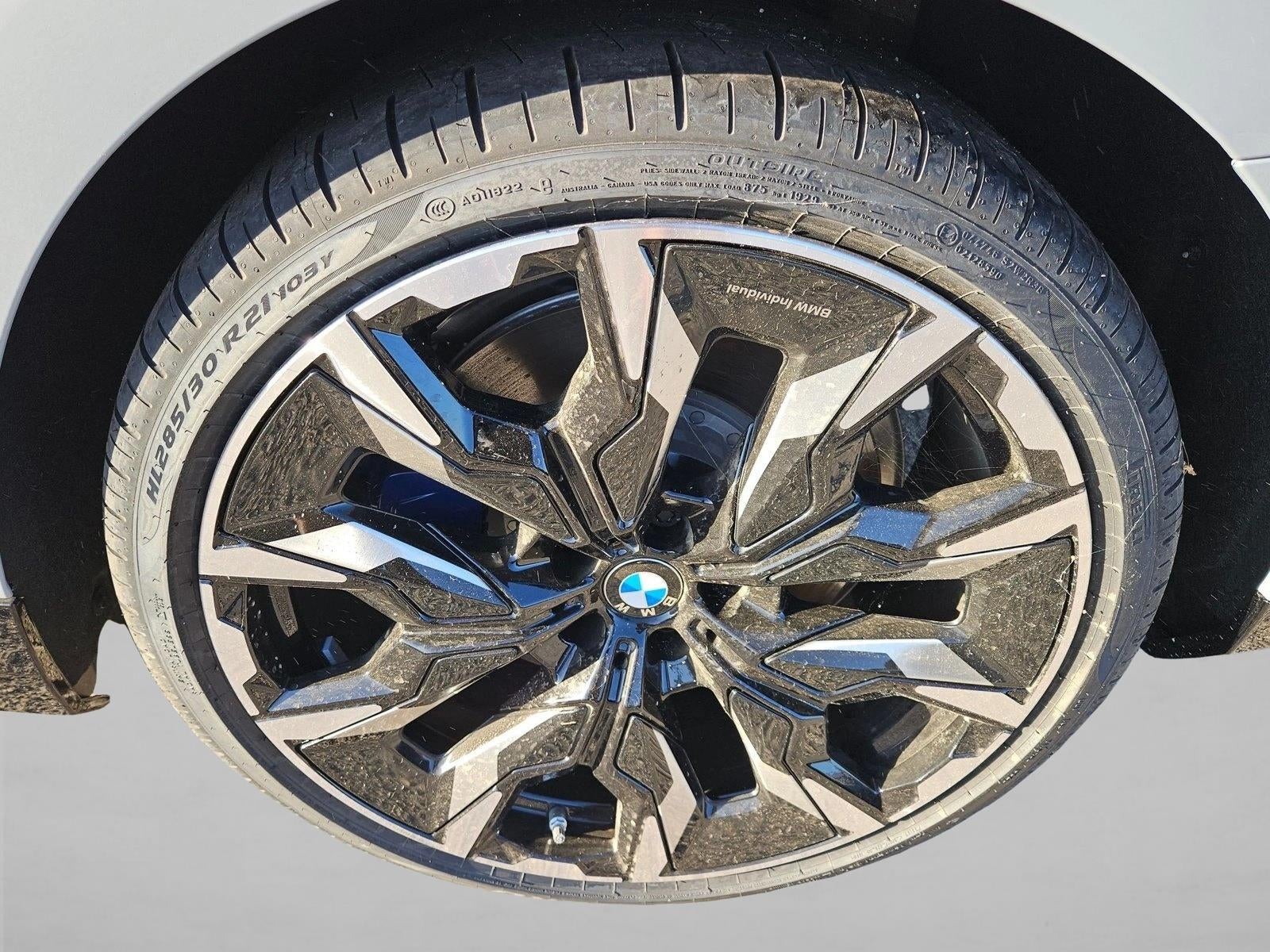 2027 BMW 550e xDrive Sedan
