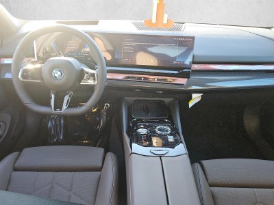 2027 BMW 550e xDrive Sedan