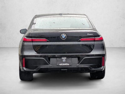 2024 BMW 740i Sedan