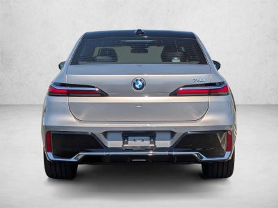 2023 BMW 740i Sedan