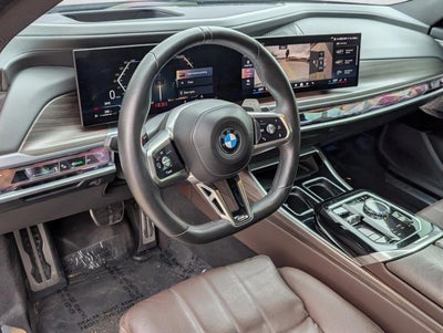 2023 BMW 740i Sedan