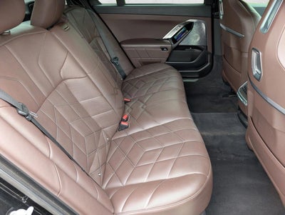 2023 BMW 740i Sedan