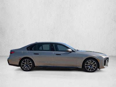 2023 BMW 740i Sedan