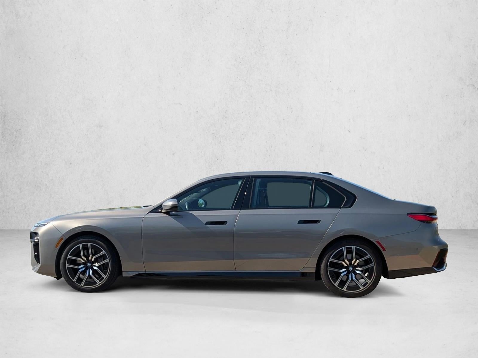 2023 BMW 740i Sedan