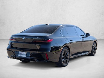 2023 BMW 740i Sedan