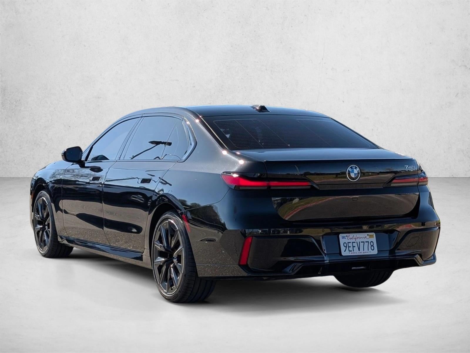 2023 BMW 740i Sedan
