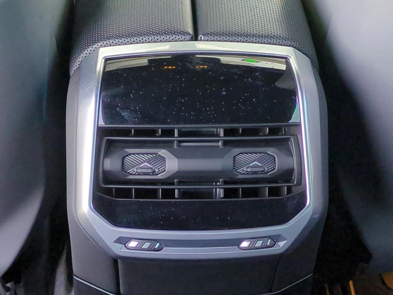 2023 BMW 760i xDrive Sedan