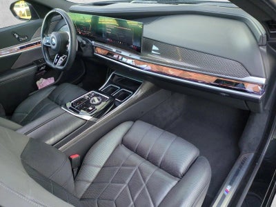 2023 BMW 760i xDrive Sedan