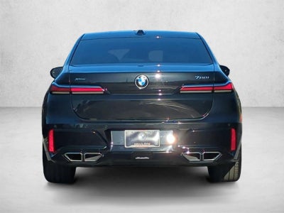 2023 BMW 760i xDrive Sedan