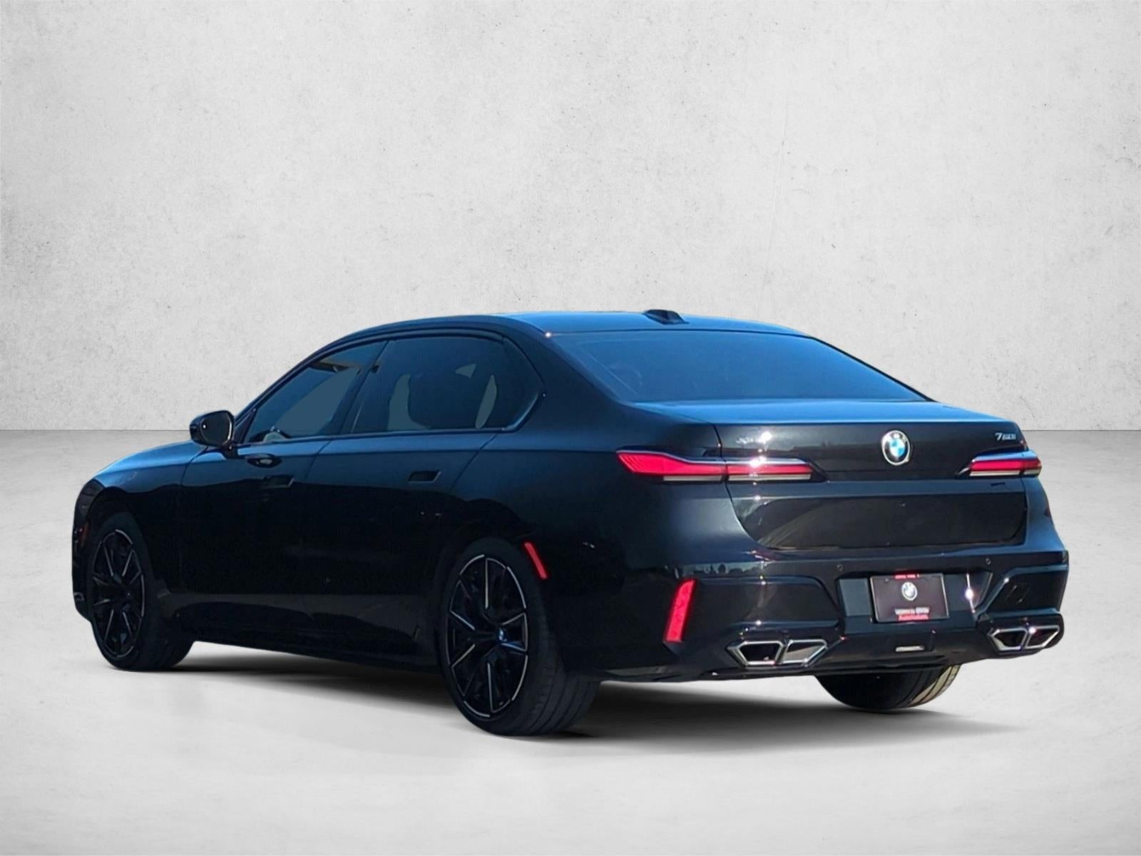 2023 BMW 760i xDrive Sedan