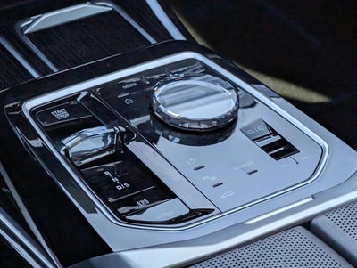 2025 BMW 760i xDrive Sedan