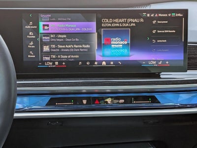 2025 BMW 760i xDrive Sedan